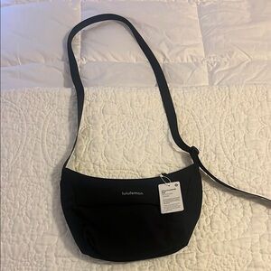 lululemon athletica Black sling crossbody bag
